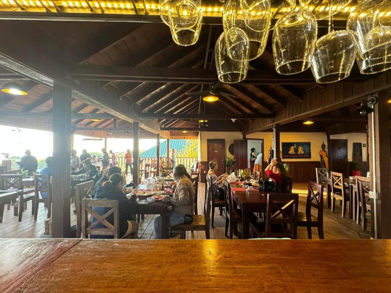 Ratanakiri Paradise Hotel & Restaurant Banlung Extérieur photo