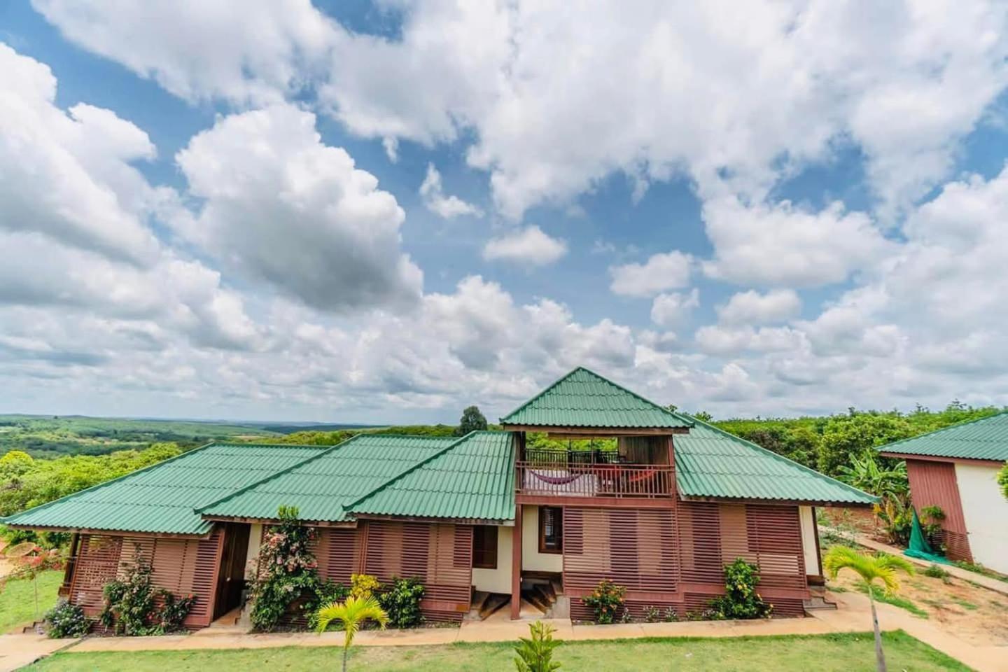 Ratanakiri Paradise Hotel & Restaurant Banlung Extérieur photo