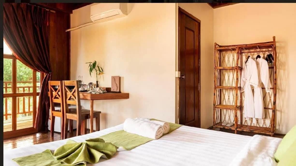 Ratanakiri Paradise Hotel & Restaurant Banlung Extérieur photo